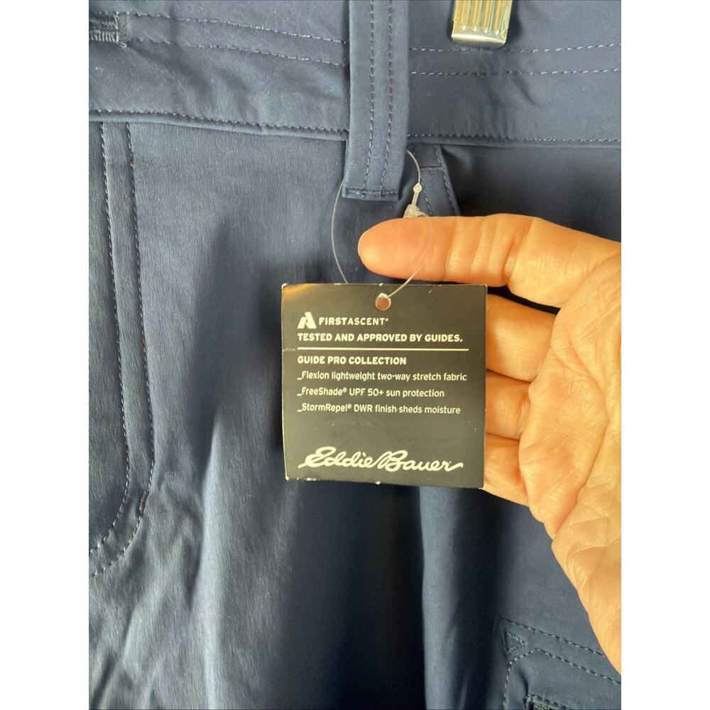 Eddie Bauer First Ascent Guide Pro Shorts Womens Sz 18 Blue Cargo Hiking - Picture 6 of 10